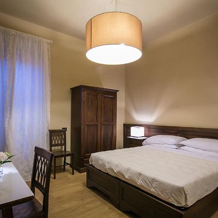 Bed And Breakfast Mameli 67 Montefalco Exterior foto